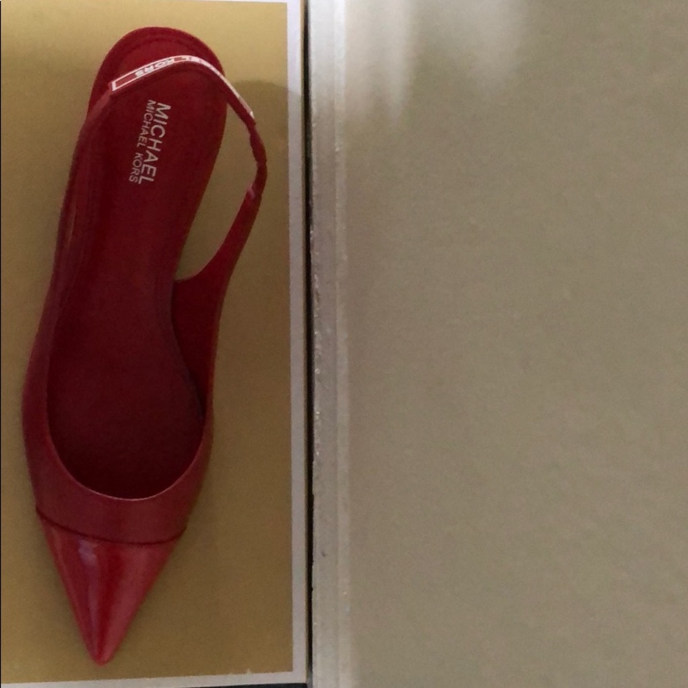 Kitten sling leather shoes